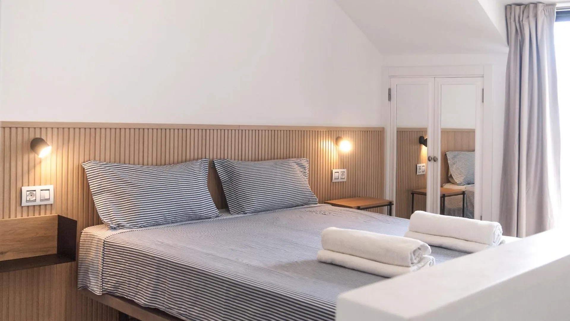 Sea View Oasis: Playa Las Vistas Apartment Playa de las Americas
